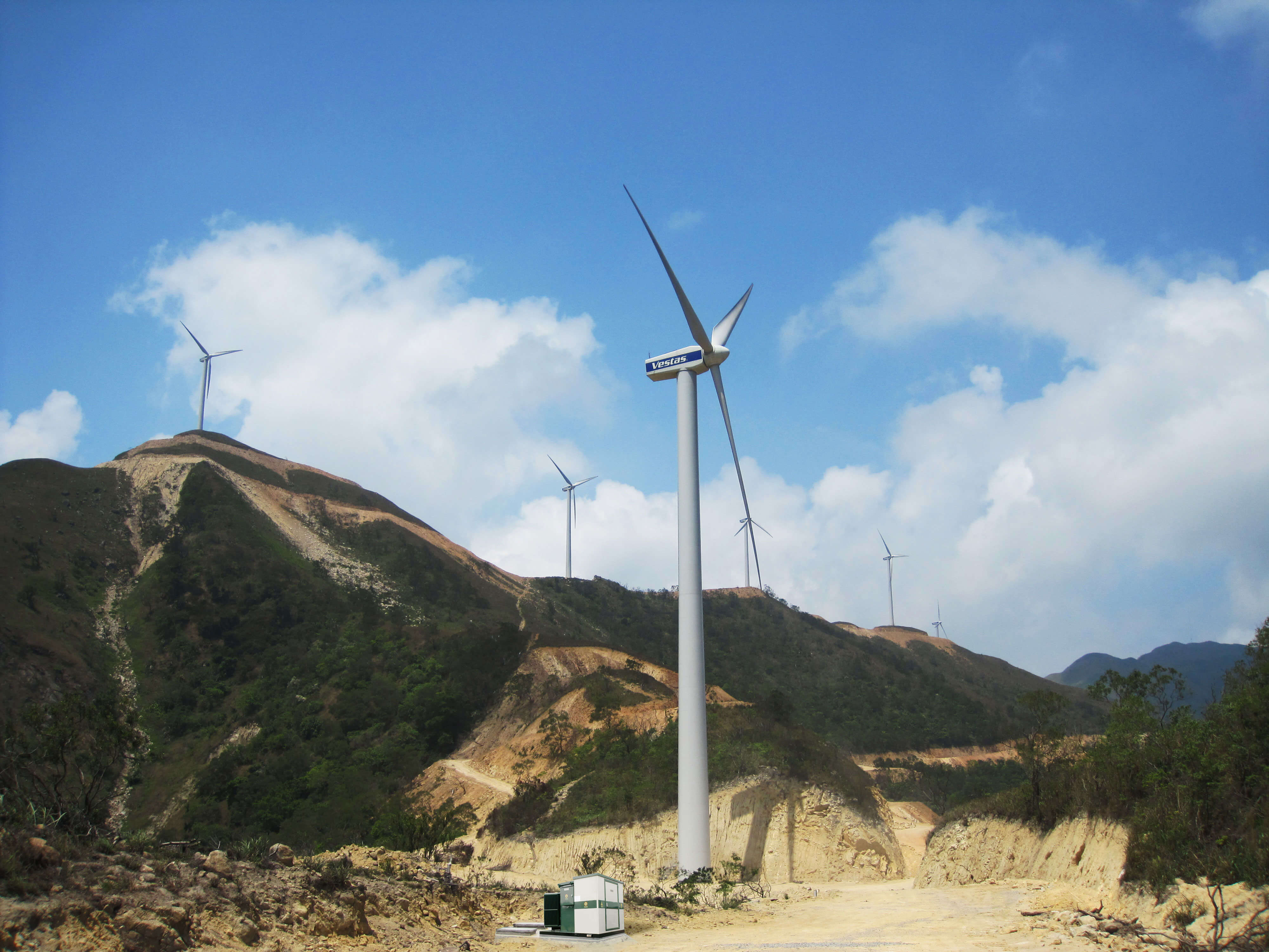廣東粵電徐聞石板嶺、紅心樓、曲界風(fēng)電場(chǎng)群